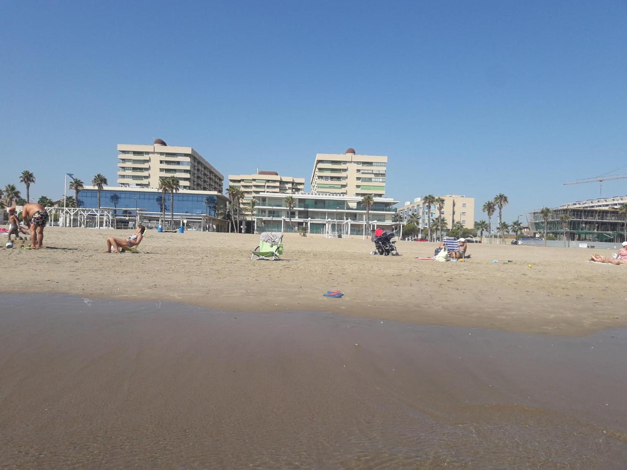 Apartamento Dos Habitaciones Primera Linea De Playa Valencia Exterior photo